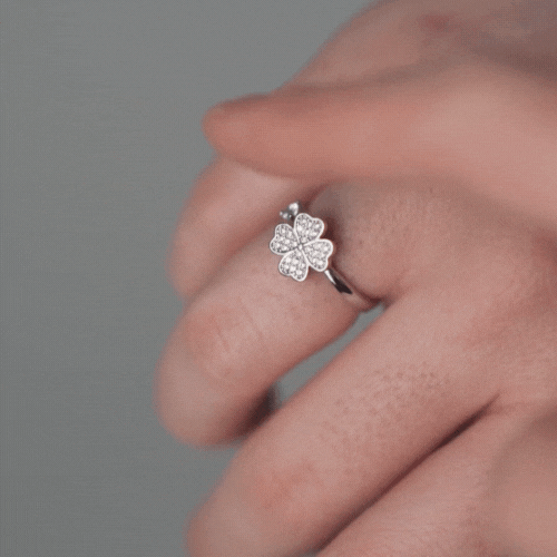 Детелина въртящ се елемент